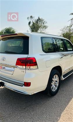 تويوتا لاندكروزر